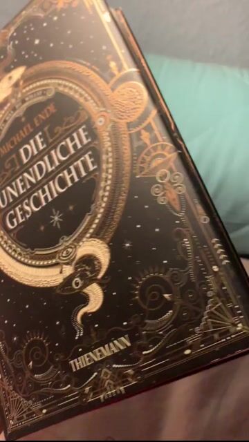 Tolles Buch, teilweise aber etwas langatmig.