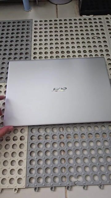 Acer Swift 3 Ryzen 5-16GB, mỏng siêu nhẹ . Mua bán Laptop tại Quận 7 Tp Hồ Chí Minh được đăng bởi Nguyen Son hình 1