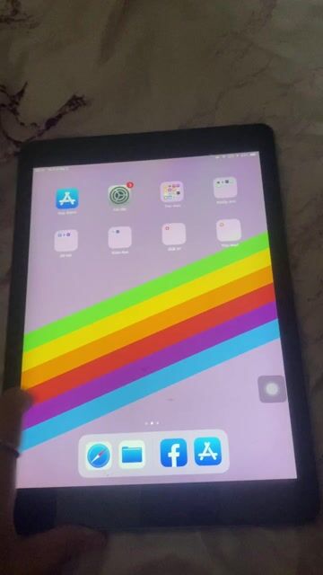 Apple iPad Air Xám Đã sử dụng. Mua bán Máy tính bảng tại Huyện Bình Chánh Tp Hồ Chí Minh được đăng bởi Thảo Phạm  hình 1
