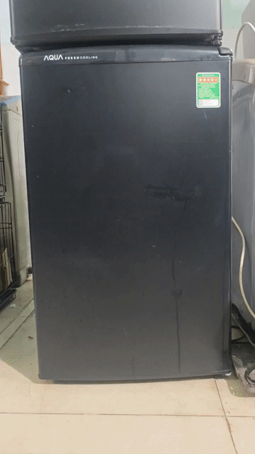 Tủ lạnh Aqua 93 lít màu Đen. Mua bán Tủ lạnh tại Huyện Hóc Môn Tp Hồ Chí Minh được đăng bởi ĐIỆN LẠNH HẢI DI HÓC MÔN hình 1
