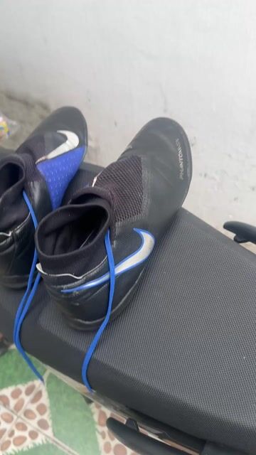Giày đá bóng Nike Phantom VSN size 42. Mua bán Đồ thể thao, Dã ngoại tại Quận Bình Thuỷ Cần Thơ được đăng bởi Thầy Tiến 2hand hình 1