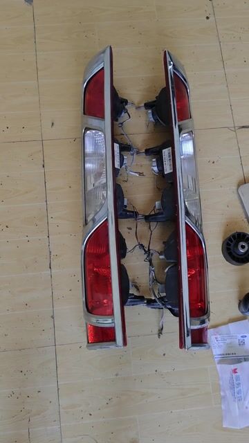 Đèn hậu ô tô Ford. Mua bán Phụ tùng xe tại Thành phố Sa Đéc Đồng Tháp được đăng bởi Thành Thạo hình 1