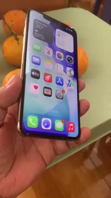 iPhone 11 ProMax 512 Gold Trả góp (Bao NX) Giá sốc. Mua bán Điện thoại tại Quận Ninh Kiều Cần Thơ được đăng bởi Trần Văn Út hình 1