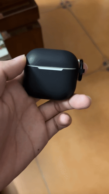 Airpods 4 Chủ động khử tiếng ồn ( hàng thật ). Mua bán Tivi, Âm thanh tại Quận Ba Đình Hà Nội được đăng bởi Le Viet Anh hình 1