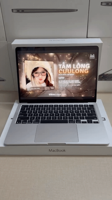 MacBook Air M4 Silver 16|256 còn BH fullbox. Mua bán Laptop tại Quận Thanh Xuân Hà Nội được đăng bởi Kiều Sơn hình 1