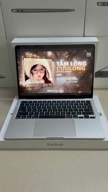 MacBook Air M4 Silver 16|256 còn BH fullbox. Mua bán Laptop tại Quận Thanh Xuân Hà Nội được đăng bởi Kiều Sơn hình 1