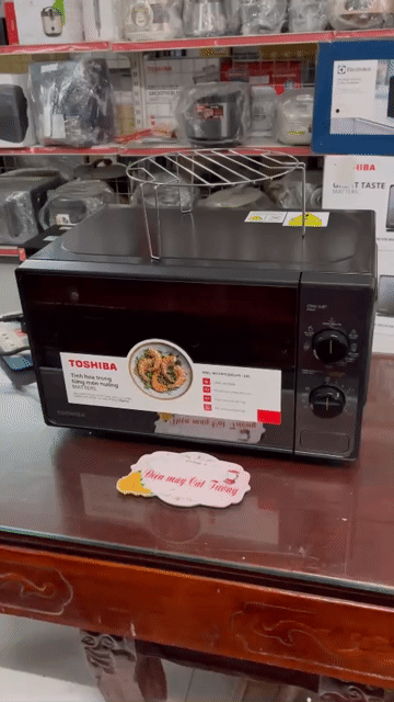Lò vi sóng Toshiba MM2-MG20PE(BM)VN 20 lít. Mua bán Bếp, lò, đồ điện nhà bếp tại Huyện Bình Chánh Tp Hồ Chí Minh được đăng bởi Điện Máy Cát Tường hình 1