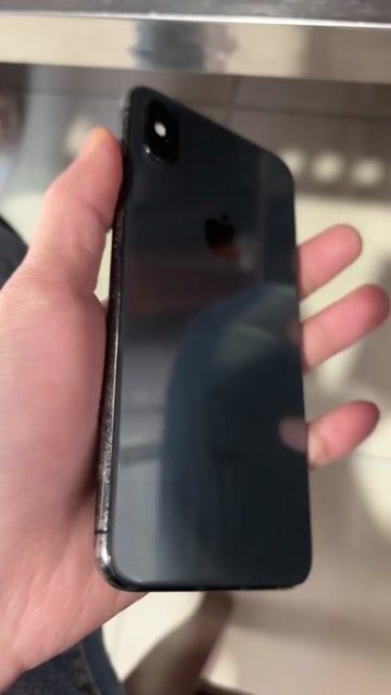 iPhone XS Max 64GB Đen bóng. Mua bán Điện thoại tại Quận Long Biên Hà Nội được đăng bởi Đức Hải hình 1
