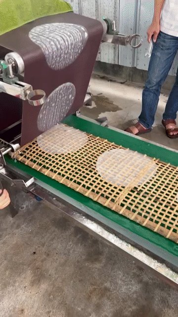 Máy tráng bánh đa. Mua bán Đồ chuyên dụng, Giống nuôi trồng tại Huyện Mộ Đức Quảng Ngãi được đăng bởi Trà Nhị hình 1
