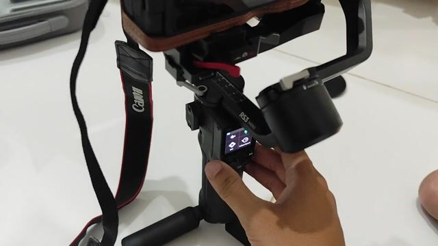 Gimbal DJI RS3 Mini Đen. Mua bán Máy ảnh, Máy quay tại Quận Ngũ Hành Sơn Đà Nẵng được đăng bởi tăng trung kiên hình 1