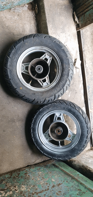 Mâm đúc Chaly không ruột Xám. Mua bán Phụ tùng xe tại Quận 10 Tp Hồ Chí Minh được đăng bởi Truong thạch tuấn hình 1