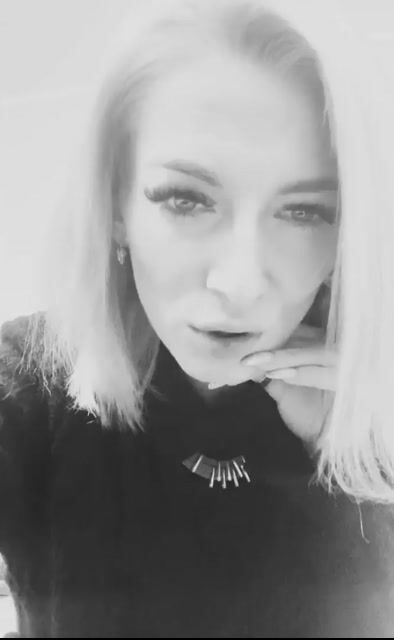 Model - Mistress Lady Quinn joi