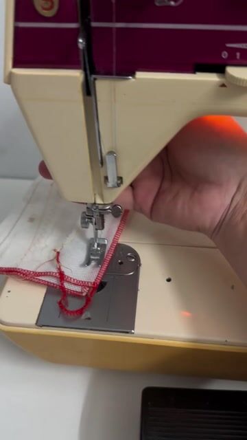 Máy may Singer Mon Ami. Mua bán Đồ chuyên dụng, Giống nuôi trồng tại Thành phố Thủ Đức Tp Hồ Chí Minh được đăng bởi Lê Quốc hình 1