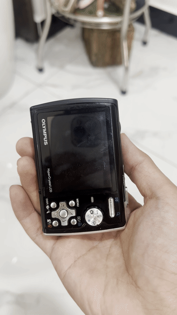 Olympus 850 SW Đen kèm thẻ XD 128mb. Mua bán Máy ảnh, Máy quay tại Quận Gò Vấp Tp Hồ Chí Minh được đăng bởi Lê Bá Viên hình 1