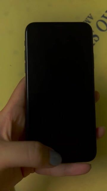 Apple iPhone Xs 256GB Đen Mới. Mua bán Điện thoại tại Quận 7 Tp Hồ Chí Minh được đăng bởi Thắm Mai hình 1