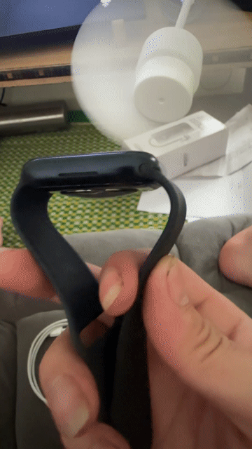 Apple Watch Series 7 Đen. Mua bán Thiết bị đeo thông minh tại Huyện Thạch Thất Hà Nội được đăng bởi Do Thi Linh QP0680 hình 1