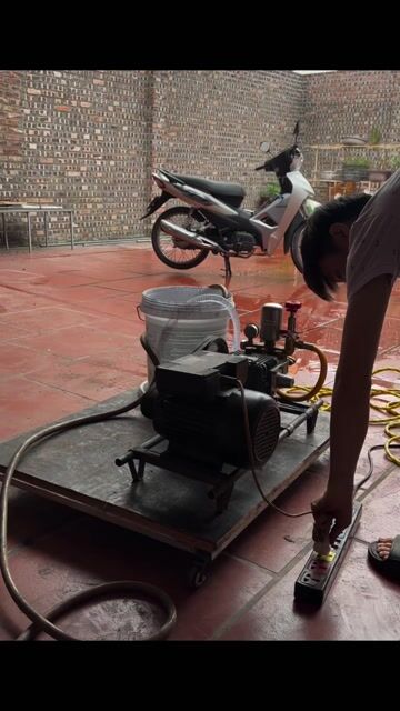 Máy rửa xe mới tinh. Mua bán Đồ chuyên dụng, Giống nuôi trồng tại Huyện Mê Linh Hà Nội được đăng bởi Phú hình 1