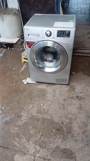 Máy giặt LG cửa trước Bạc Truyền động trực tiếp. Mua bán Máy giặt tại Quận Hà Đông Hà Nội được đăng bởi Nguyễn Mai Pháp hình 1