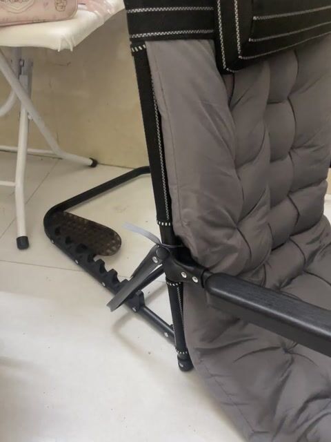 Ghế tựa lưng có đệm cotton. Mua bán Bàn ghế tại Quận Liên Chiểu Đà Nẵng được đăng bởi Nguyên hình 1