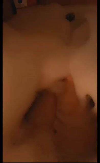 Model - HappyJully deepthroat