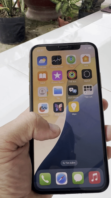 Apple iPhone Xs Vàng. Mua bán Điện thoại tại Huyện Phong Điền Cần Thơ được đăng bởi Bán đồ dọn nhà hình 1