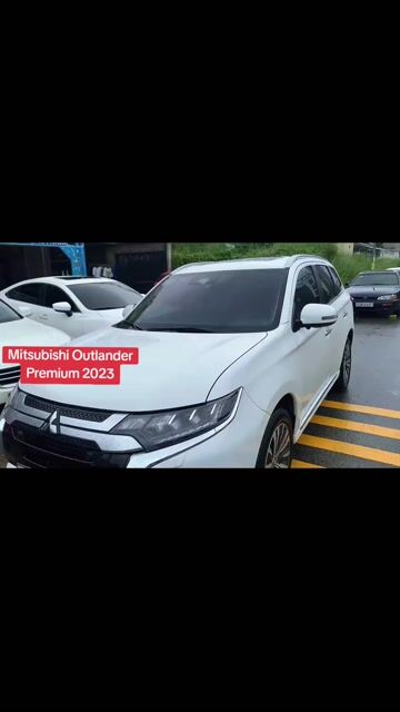 Mitsu Outlander Pre trắng, SX 23, ĐK 24- 14,000 km. Mua bán Ô tô tại Thành phố Thủ Đức Tp Hồ Chí Minh được đăng bởi VÕ NGỌC HOÀNG hình 1