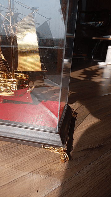 Mô hình thuyền dát vàng 24k. Mua bán Đồ sưu tầm, đồ cổ tại Quận Long Biên Hà Nội được đăng bởi Đỗ Phương Lộc hình 1