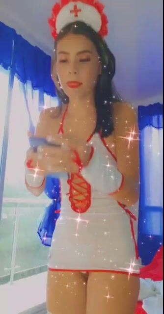 Model - Perla G webcam