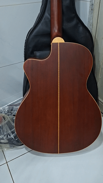 Đàn guitar Yamaha gỗ Nâu Mới 99%. Mua bán Nhạc cụ tại Huyện Nhà Bè Tp Hồ Chí Minh được đăng bởi Ân hình 1