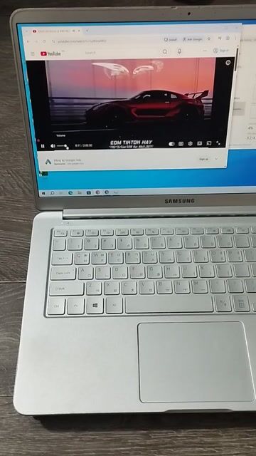 Samsung NT900X5N pin 16H siêu nhẹ 0.9kg chạy nhanh. Mua bán Laptop tại Quận Tân Phú Tp Hồ Chí Minh được đăng bởi Nguyễn Đoàn Công Tấn hình 1