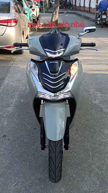 Honda SH màu Xám Rin keng. Mua bán Xe máy tại Quận Liên Chiểu Đà Nẵng được đăng bởi long hình 1