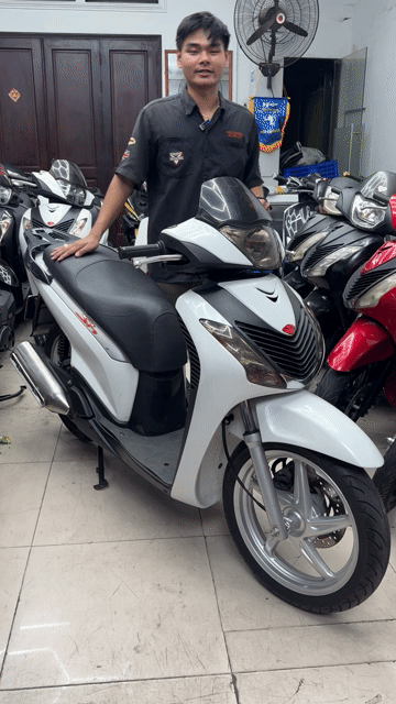 Honda SH150 Ý SM100 chính chủ. hỗ trợ góp. Mua bán Xe máy tại Thành phố Thủ Đức Tp Hồ Chí Minh được đăng bởi Lê Hạnh hình 1
