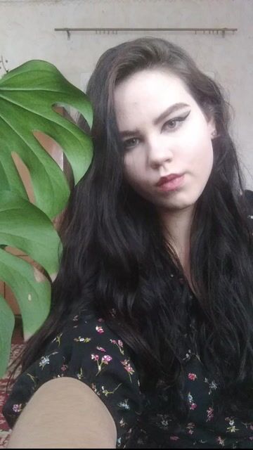 Model - Matilda longlegs