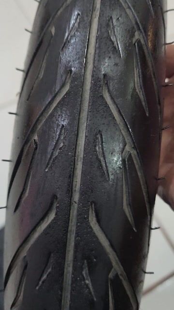 Lốp xe máy SRC 80/90-14. Mua bán Phụ tùng xe tại Quận Thanh Xuân Hà Nội được đăng bởi Vân Hà hình 1