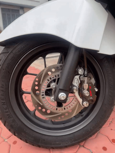 Xe máy điện Vento Neo Trắng 8500km. Mua bán Xe máy tại Quận 8 Tp Hồ Chí Minh được đăng bởi Tài Huỳnh hình 1