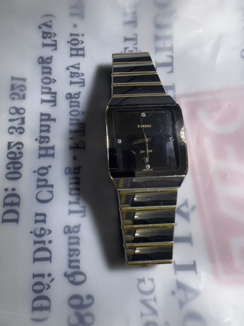 Đồng hồ RADO Kim loại Đen Vàng. Mua bán Đồng hồ tại Quận Bình Thạnh Tp Hồ Chí Minh được đăng bởi Namtran hình 1