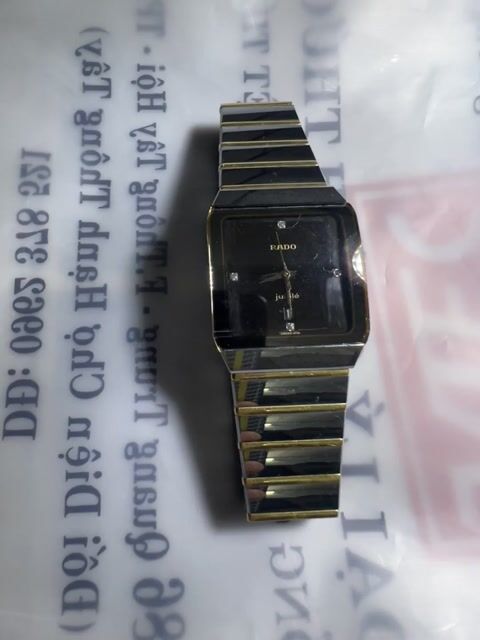 Đồng hồ RADO Kim loại Đen Vàng. Mua bán Đồng hồ tại Quận Bình Thạnh Tp Hồ Chí Minh được đăng bởi Namtran hình 1