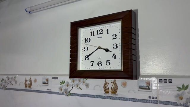 Đồng hồ treo tường Citizen Nhựa giả gỗ. Mua bán Nội thất, đồ gia dụng khác tại Quận 5 Tp Hồ Chí Minh được đăng bởi nguyễn Tài hình 1