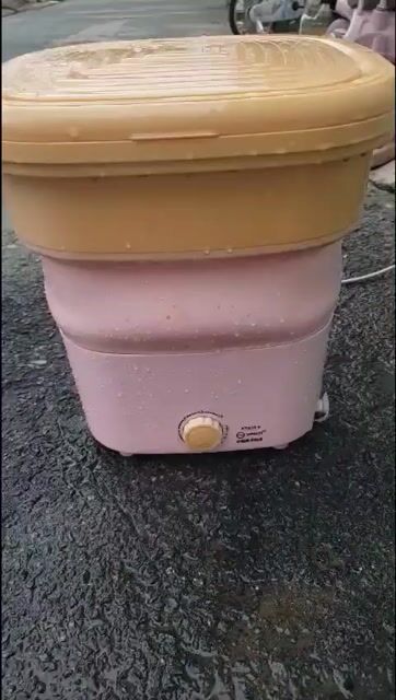 Máy giặt mini YANGZI XPB30-8   3kg Hồng, vàng. Mua bán Máy giặt tại Thành phố Thủ Đức Tp Hồ Chí Minh được đăng bởi mua bán các sản phẩm điện đã qua sử dụng  hình 1