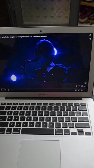 Mỏng nhẹ sang chảnh MacBook Air 2017 i5 táo sáng. Mua bán Laptop tại Quận Hải Châu Đà Nẵng được đăng bởi MiPhone hình 1