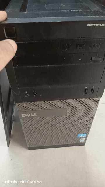 Thùng Cpu Dell  Core I3 như hình không lên nguồn. Mua bán Máy tính để bàn tại Quận 4 Tp Hồ Chí Minh được đăng bởi lân hình 1