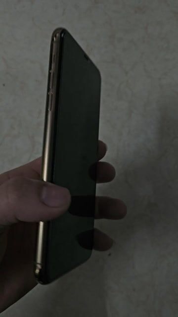 Apple iPhone 11 Pro Max 64GB Vàng. Mua bán Điện thoại tại Quận Hải Châu Đà Nẵng được đăng bởi độc lạ hình 1