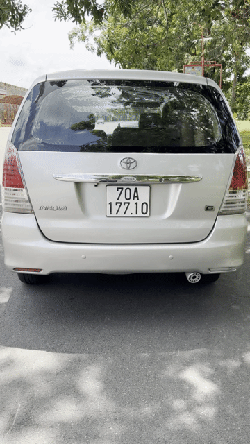 Toyota Innova Bạc 7 chỗ. Mua bán Ô tô tại Thị xã Bến Cát Bình Dương được đăng bởi Nguyên xe rẻ hình 1