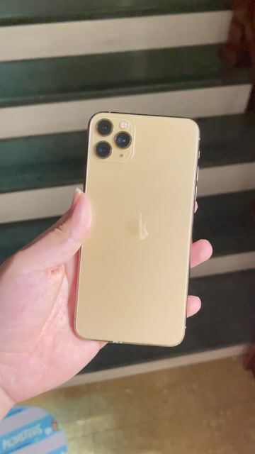 Apple iPhone 11 Pro Max Vàng. Mua bán Điện thoại tại Thành phố Thanh Hóa Thanh Hóa được đăng bởi Tuấn Anh hình 1