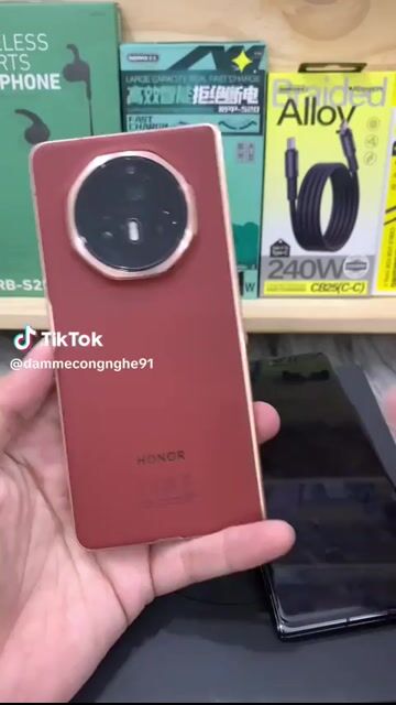 Honor Magic V3 12GB/512GB Còn Bảo Hành 1 Năm. Mua bán Điện thoại tại Quận 8 Tp Hồ Chí Minh được đăng bởi BÉ ÚT hình 1
