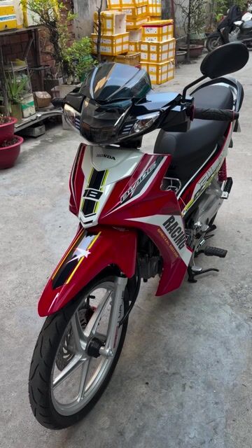 Honda Wave Blade 2025 Đỏ trắng. Mua bán Xe máy tại Quận Bình Thạnh Tp Hồ Chí Minh được đăng bởi minh đức thiện hình 1