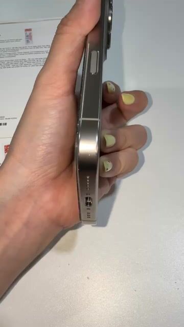 Apple iPhone 16 Pro 128GB Titan tự nhiên. Mua bán Điện thoại tại Quận Phú Nhuận Tp Hồ Chí Minh được đăng bởi Trần Kỳ hình 1