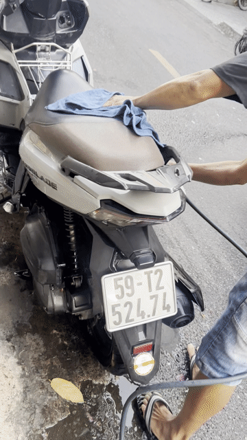 Honda Air Blade 2022 150cc Xám 50000 km. Mua bán Xe máy tại Quận 1 Tp Hồ Chí Minh được đăng bởi Lẻ anh khôi hình 1