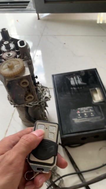 motor cửa cuốn, bộ lưu điện. Mua bán Đồ chuyên dụng, Giống nuôi trồng tại Quận 12 Tp Hồ Chí Minh được đăng bởi Thanh tùng hình 1