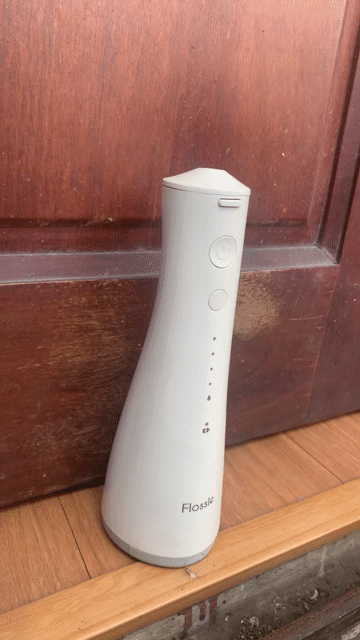 Máy tăm nước Flossie Trắng - 1 đổi 1. Mua bán Thiết bị vệ sinh, nhà tắm tại Quận 5 Tp Hồ Chí Minh được đăng bởi Lương Trường Sinh hình 1
